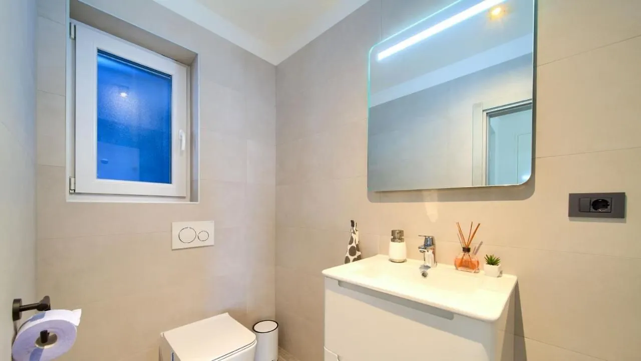 Luxury Villa Valentina With Spa Zone And Outdoor Pool, Near The Sea Sveti Vid-Miholjice